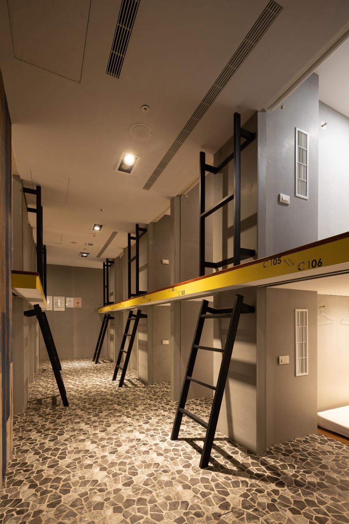 Ningcui Business Hotel Đài Trung Ngoại thất bức ảnh
