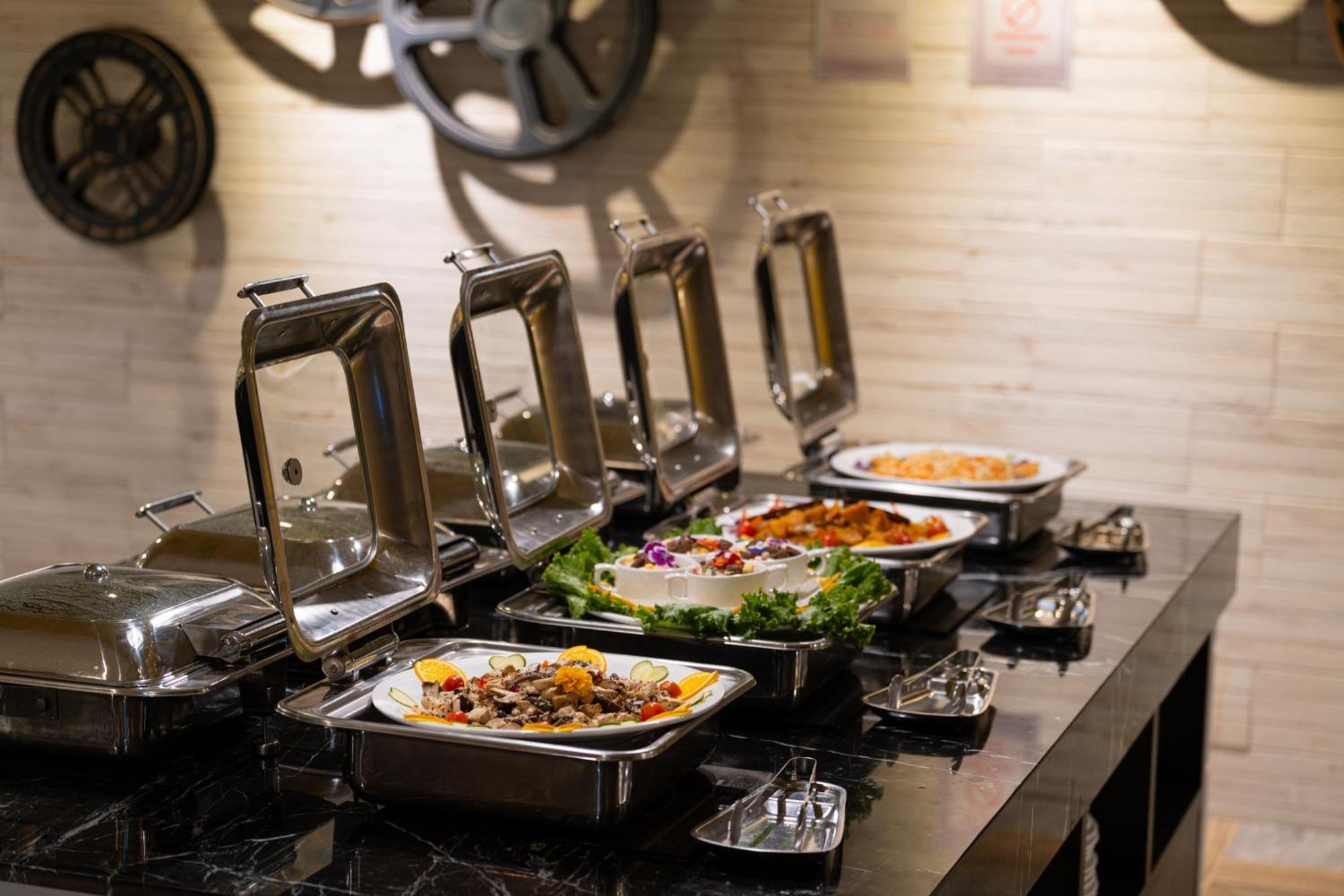 Ningcui Business Hotel Đài Trung Ngoại thất bức ảnh