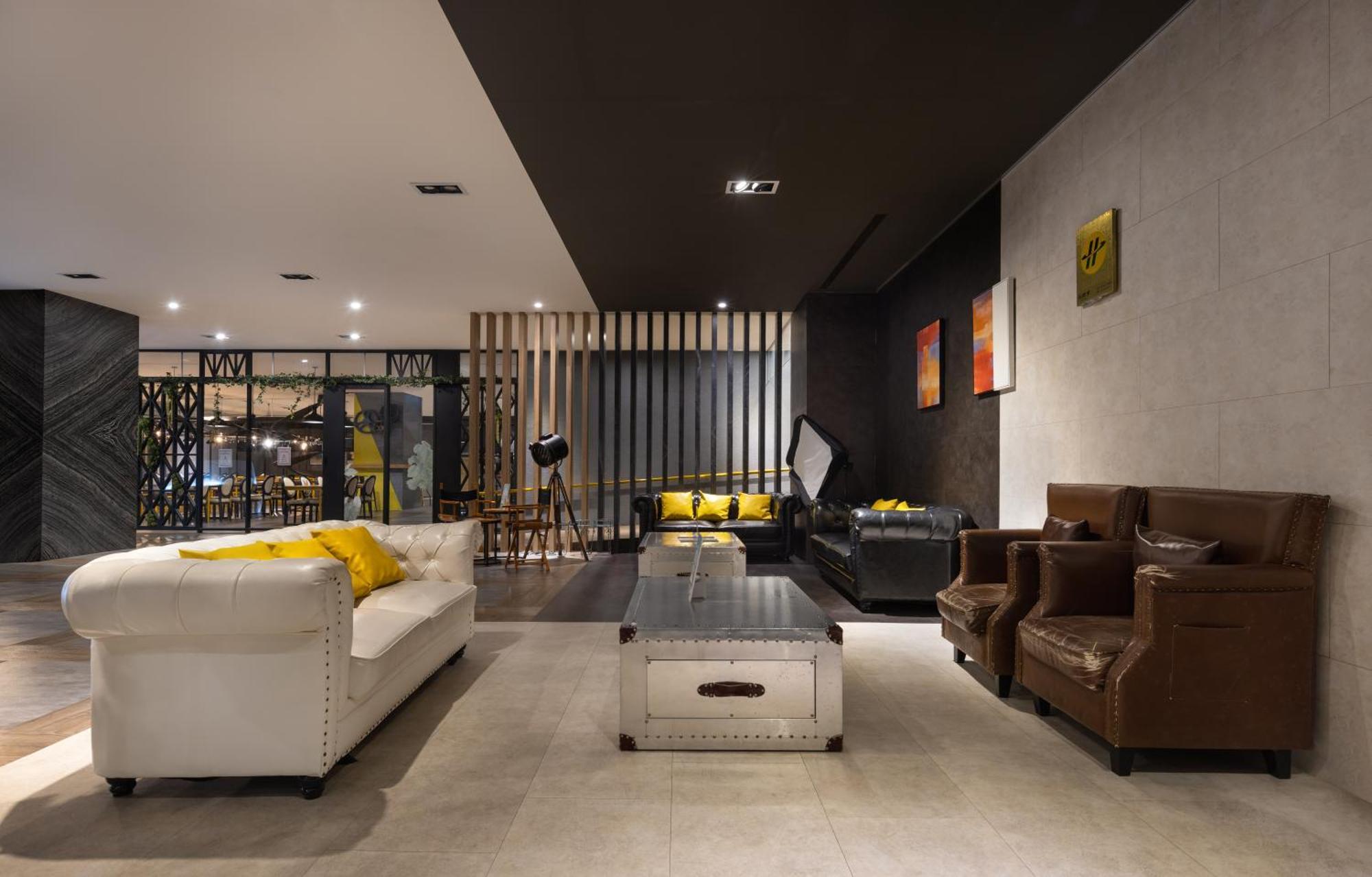 Ningcui Business Hotel Đài Trung Ngoại thất bức ảnh