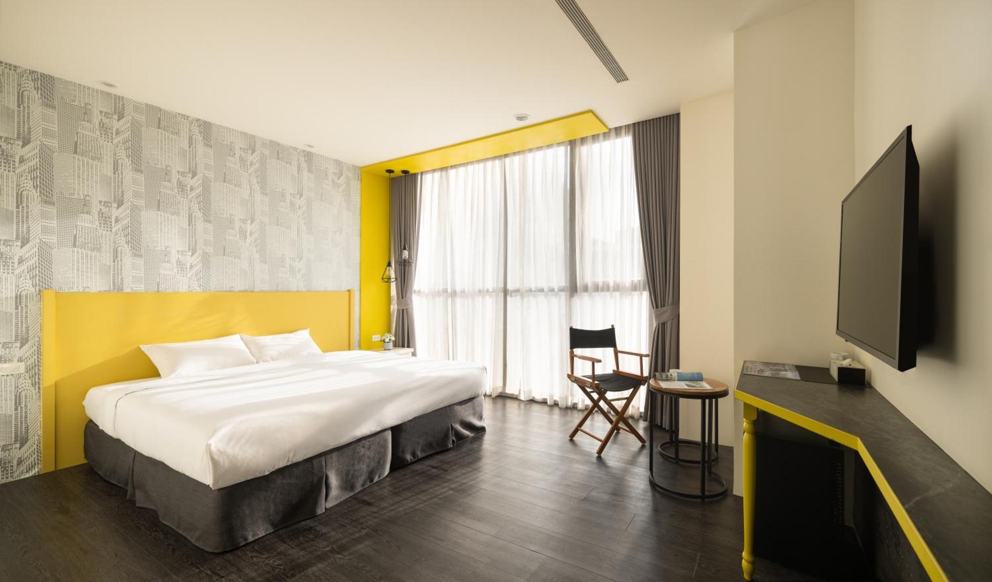 Ningcui Business Hotel Đài Trung Ngoại thất bức ảnh